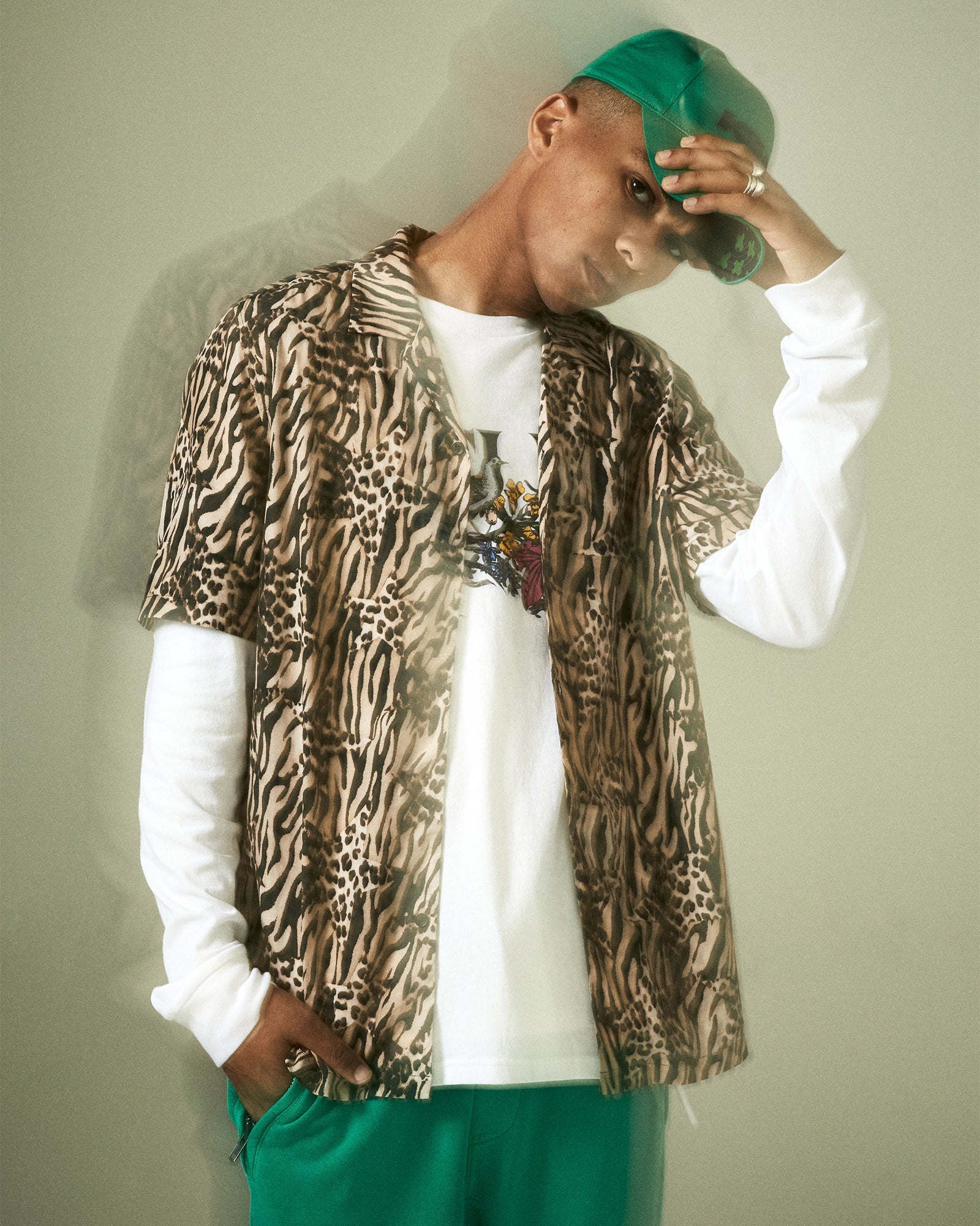 MENS  ZOO RESORT SS SHIRT MULTI REGULAR SHIRTS