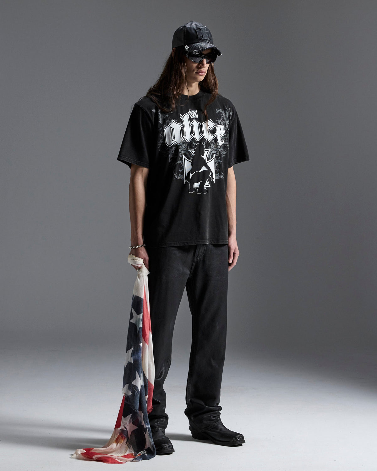 KSUBI X ALICE HOLLYWOOD GRAPHIC TEE BLACK