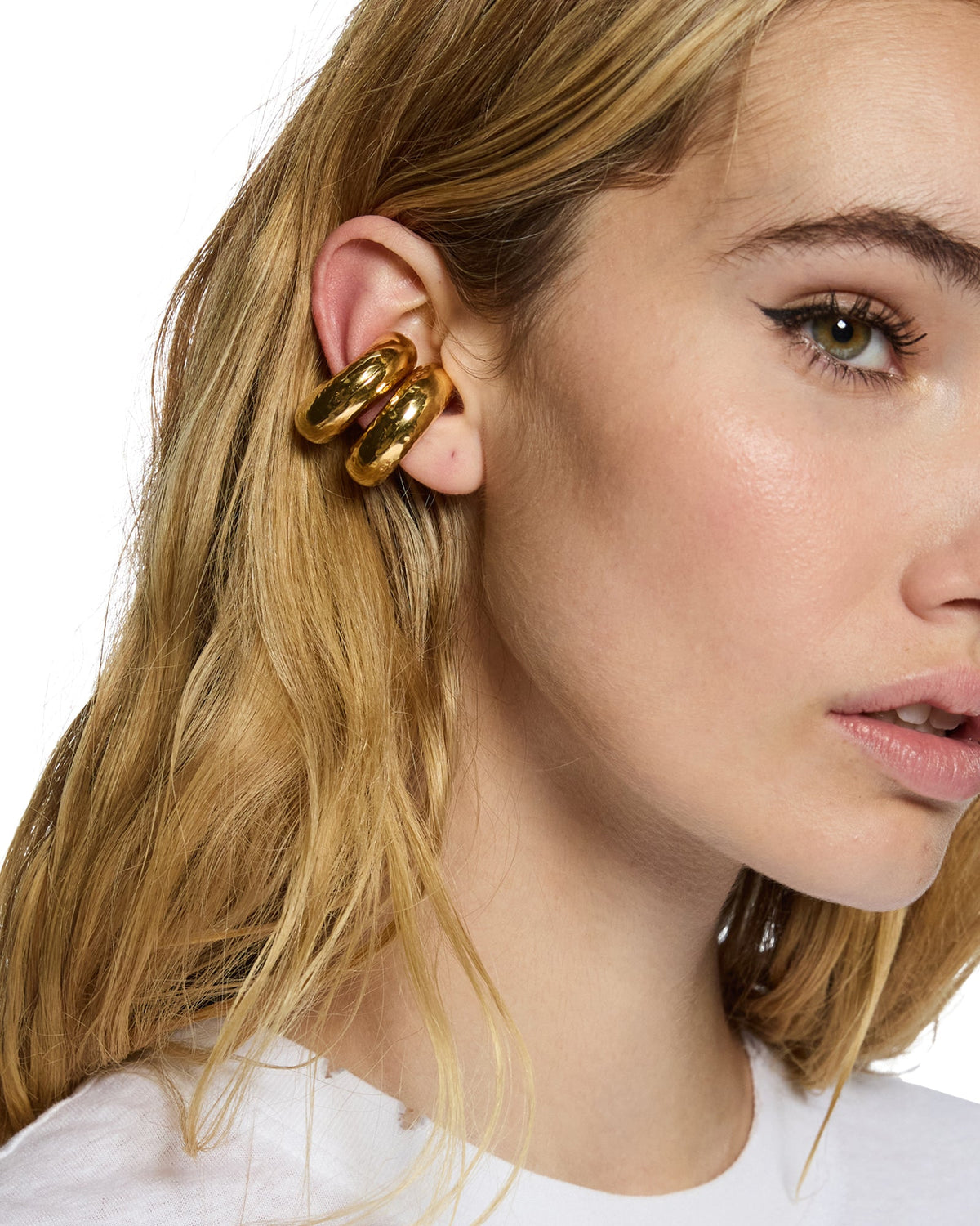 GOLD RIPPLE EAR CUFF