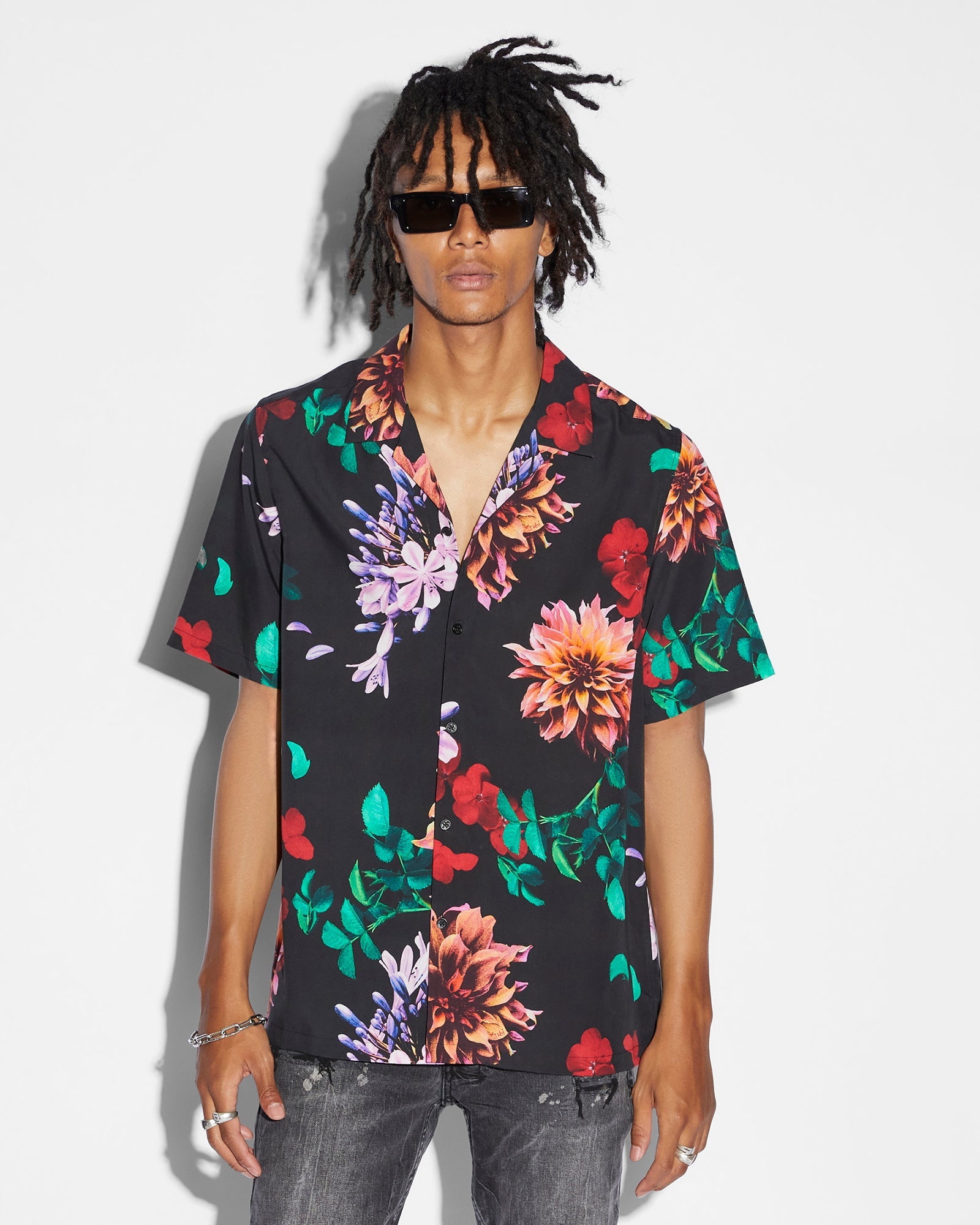 AMIRI◆都会とリゾートを繋ぐ一枚 パームツリープリントTシャツ AMIRI Garden プリント Tシャツ | ブラック | FARFETCH JP