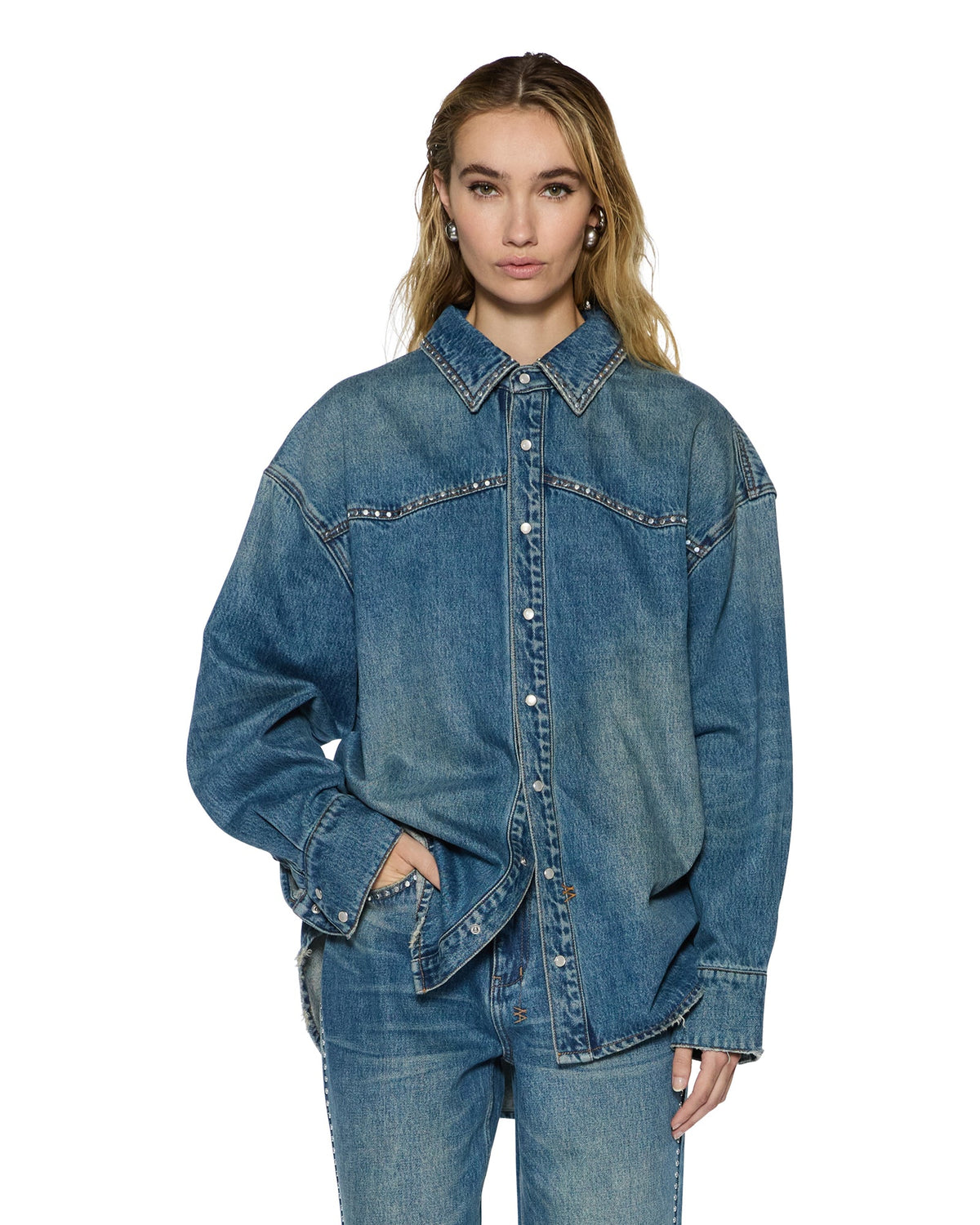 OVERSIZED LS SHIRT TEXAS BLUE STUDDED