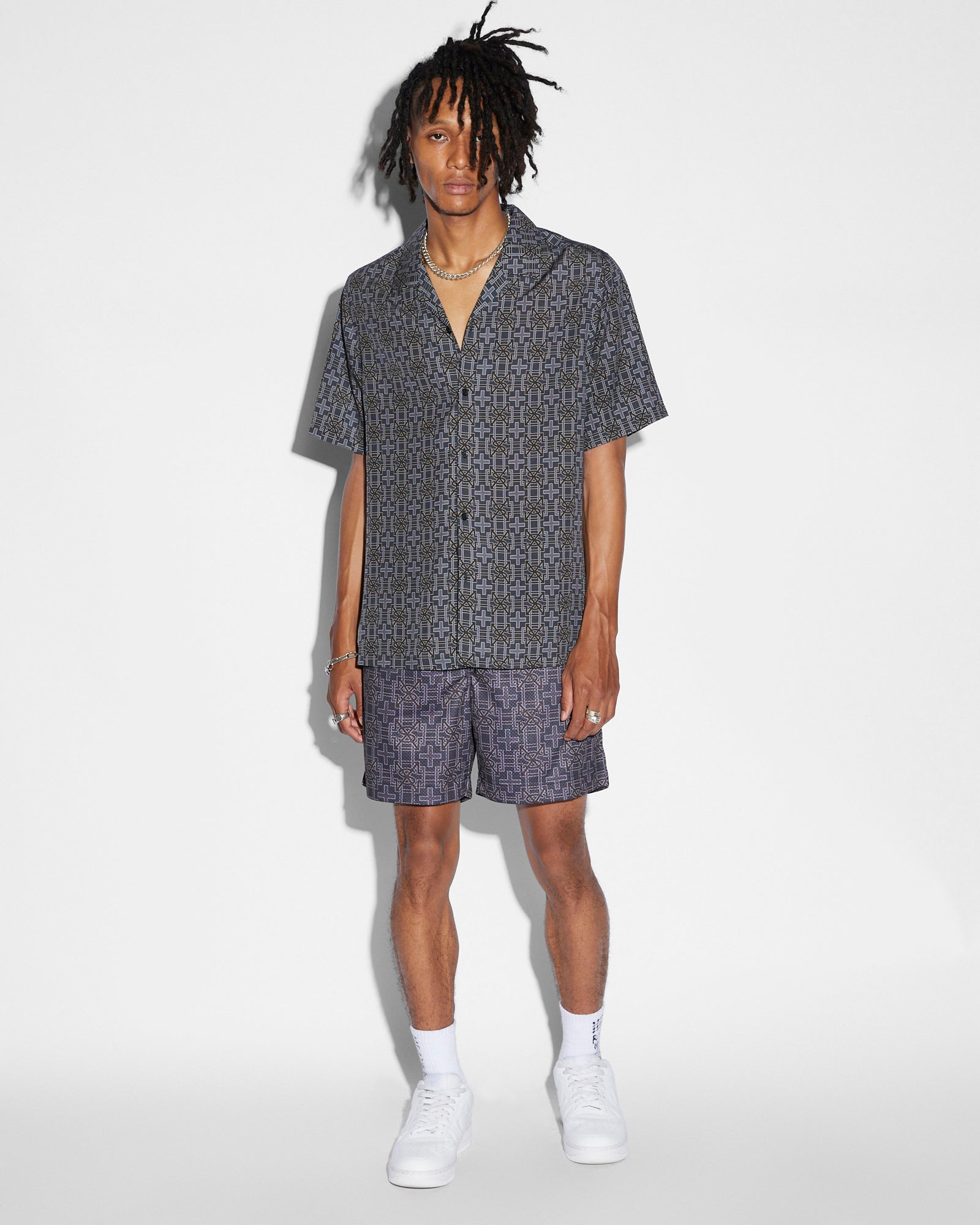 MENS  PLUS MESH SHORT NAVY REGULAR WALKSHORTS