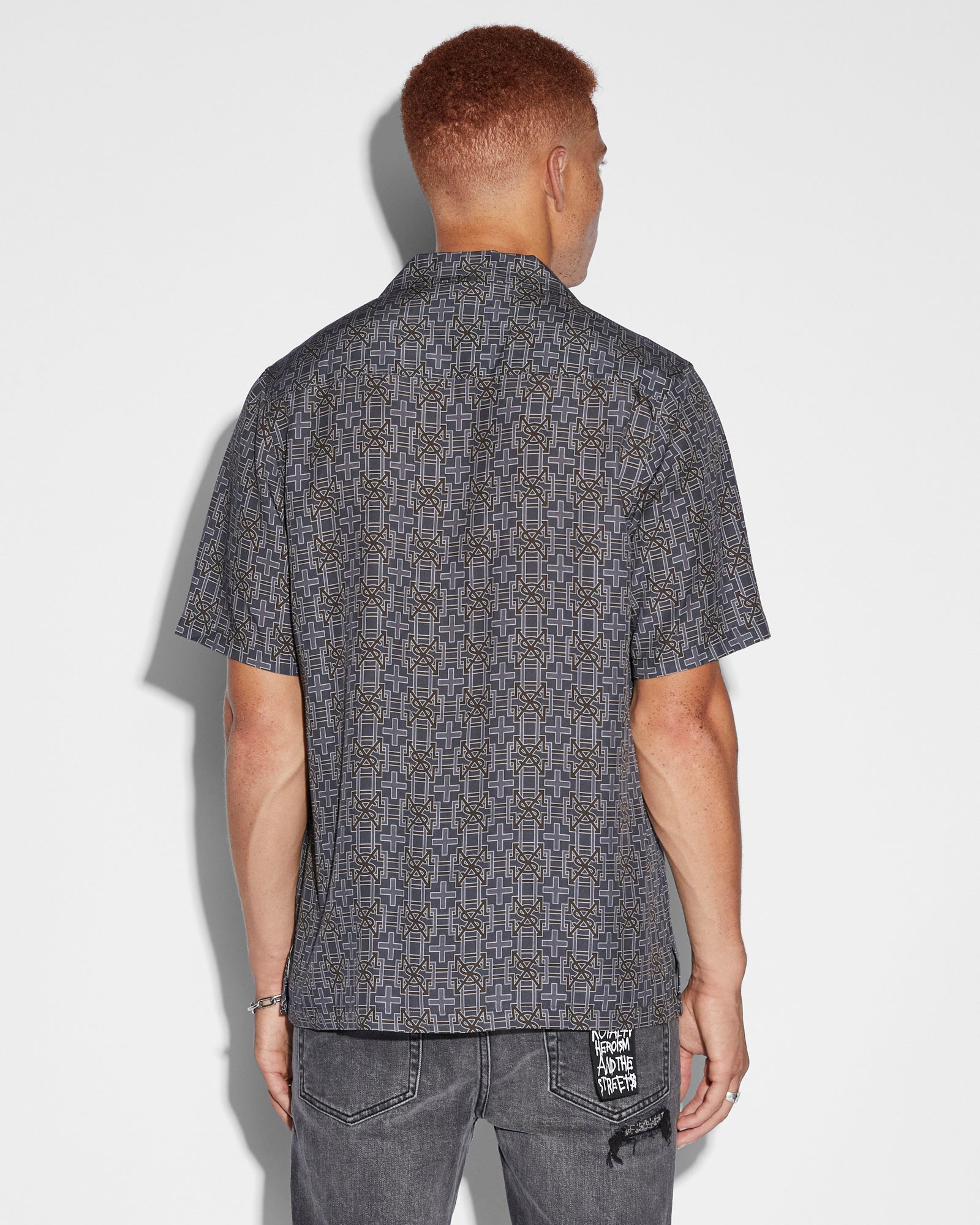 MENS  PLUS RESORT SS SHIRT NAVY REGULAR SHIRTS