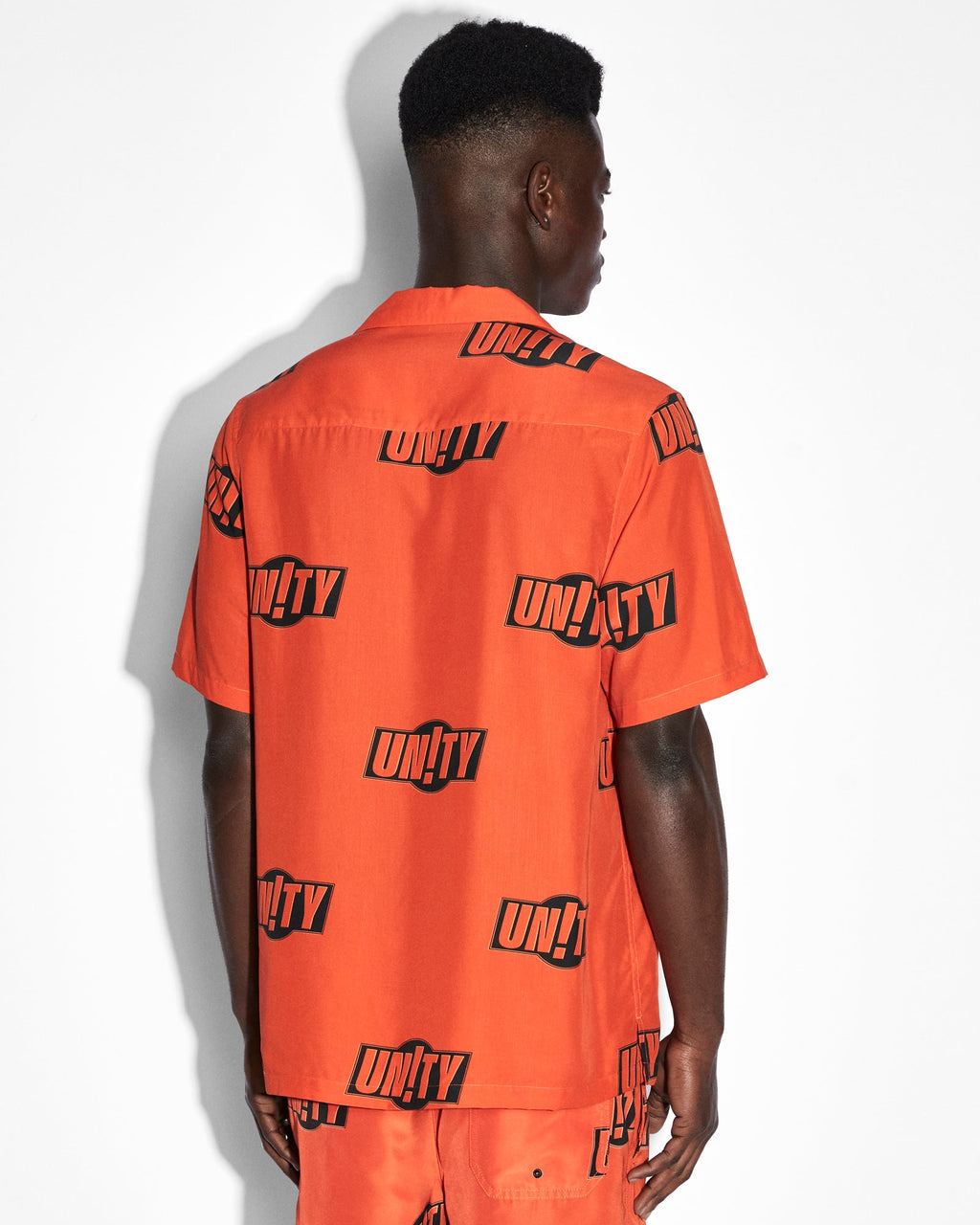 Mens Unity Sign Resort Ss Shirt Orange Regular Shirts - Orange