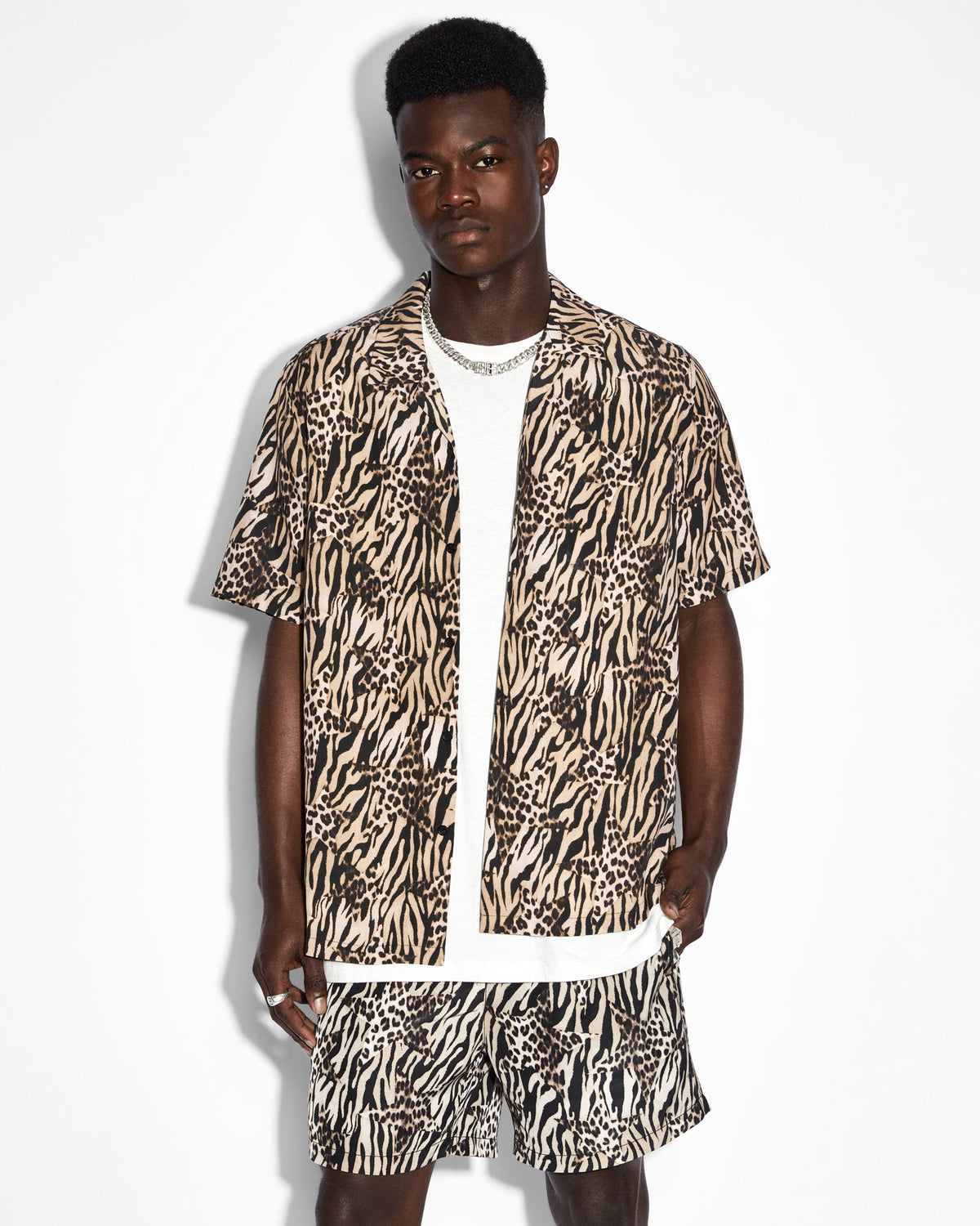 Mens Zoo Resort Ss Shirt Multi Regular Shirts - Multi Colour