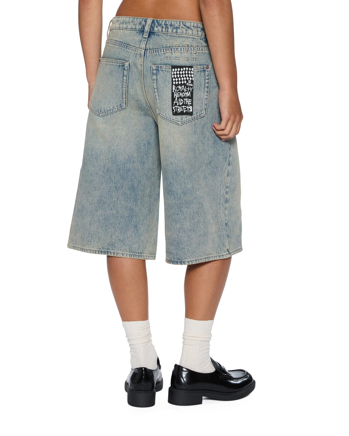 WOMENS LOW RIDER SHORT FOLK WALKSHORTS