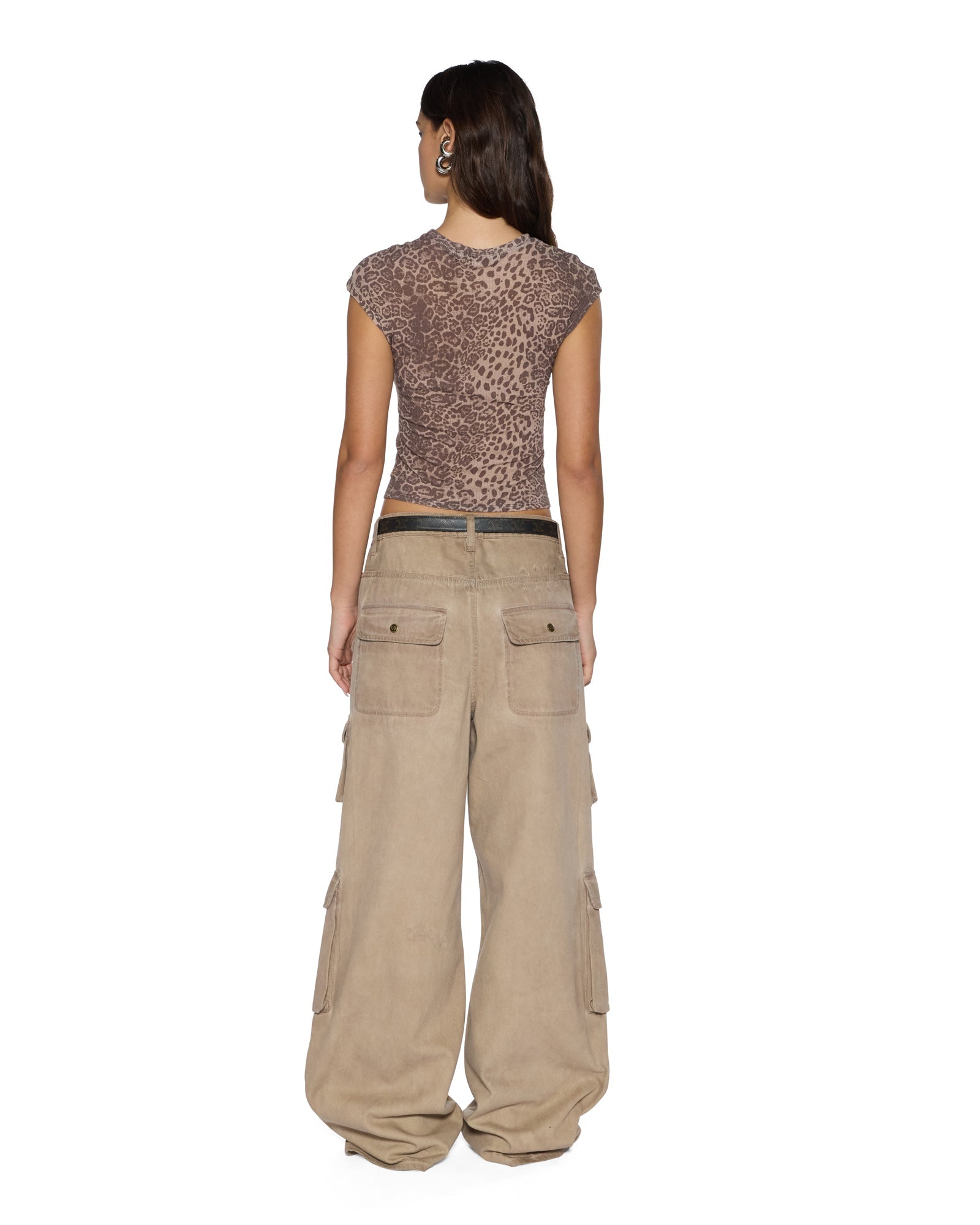 WOMENS  STAPLE SS TEE LEOPARD FITTED TEES