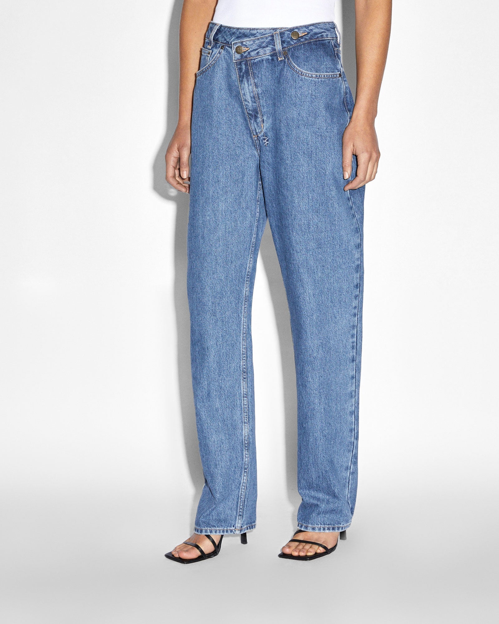 WOMENS  RELAX JEAN HERITAGE RELAXED DENIM JEANS