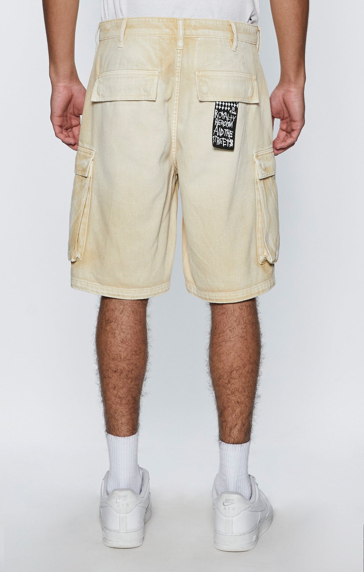 FUGITIVE CARGO SHORT SAND
